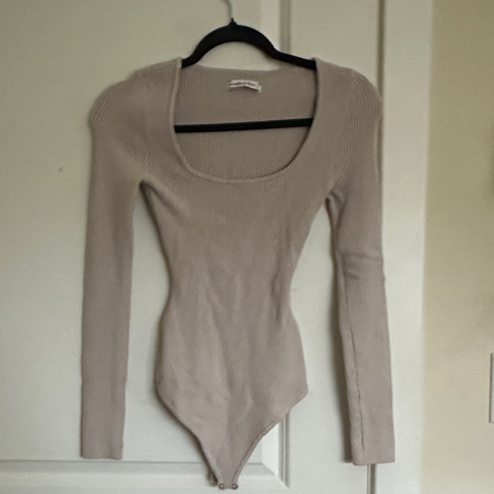 Abercrombie & Fitch Cream Long Sleeve Bodysuit